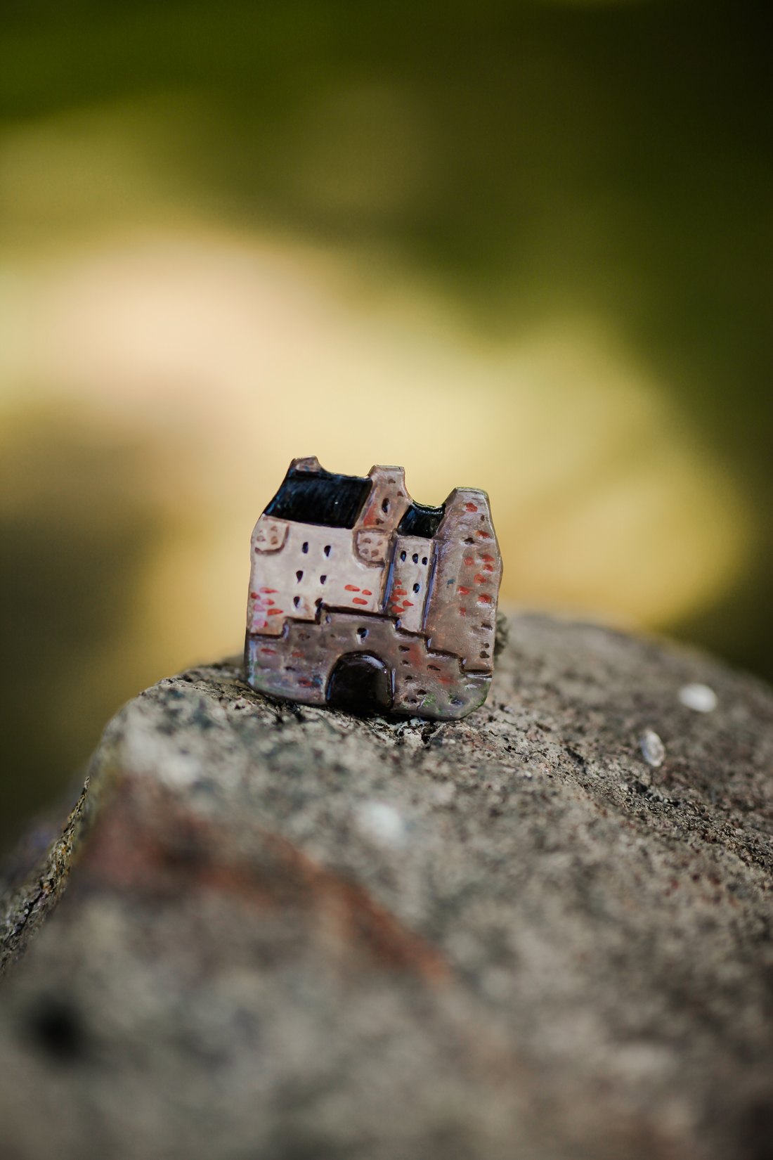 Lallybroch brooch | Handmade by Artmarium
